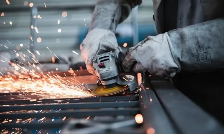 El Gobierno baja aranceles de maquinaria e impulsa la competitividad industrial