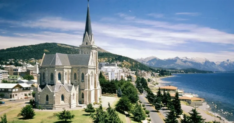 Falso sacerdote generó alarma: aseguran que tiene antecedentes por estafas en varios países