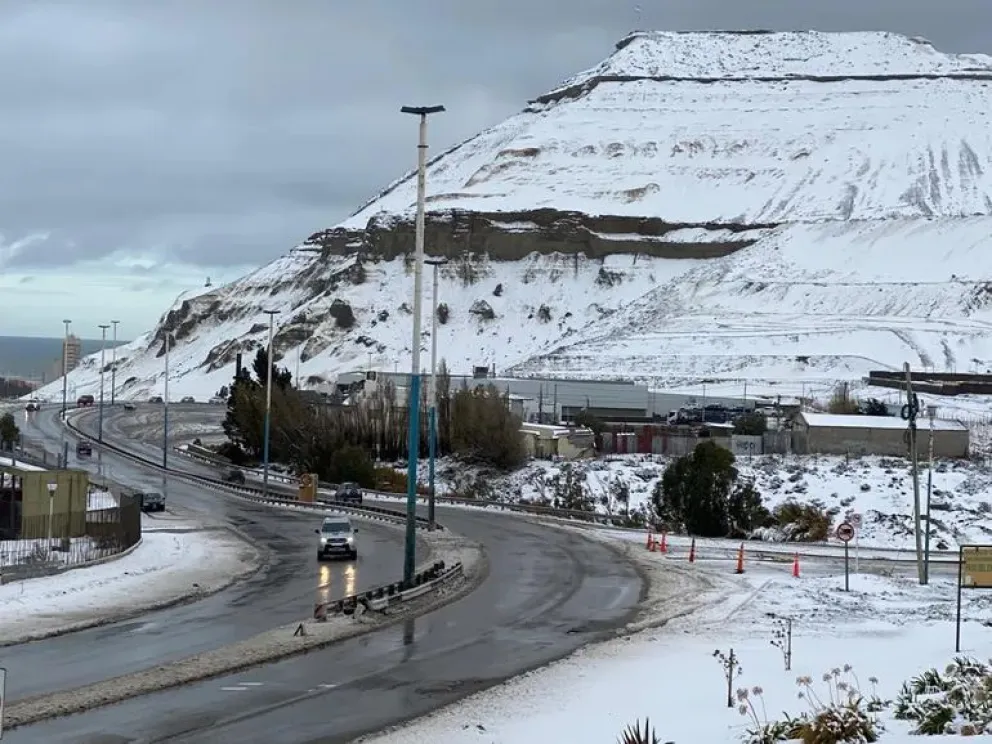 ¿Se viene la nieve?: Comodoro se prepara para una semana de frío polar