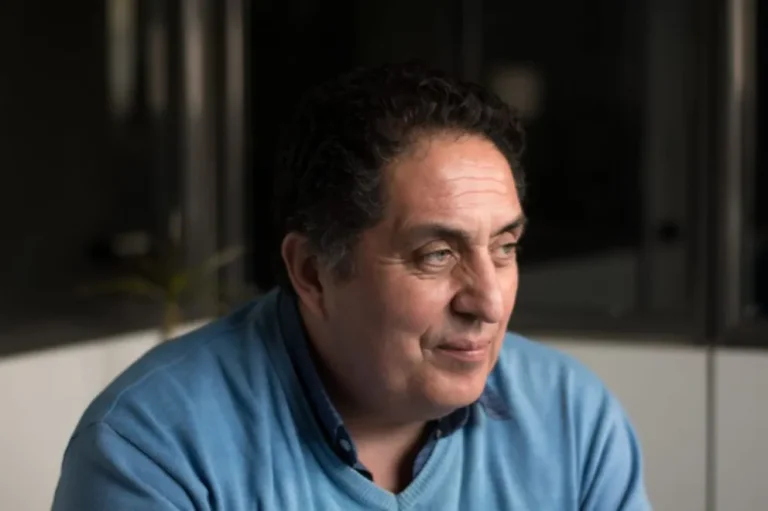 Gamboa acompaña a Bowen en un proyecto renovador dentro del PJ