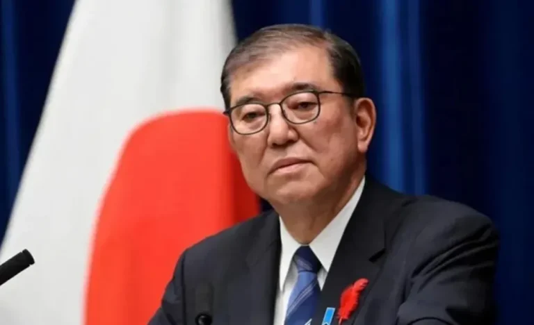 Japón: Ishiba seguirá como primer ministro pese a la derrota electoral