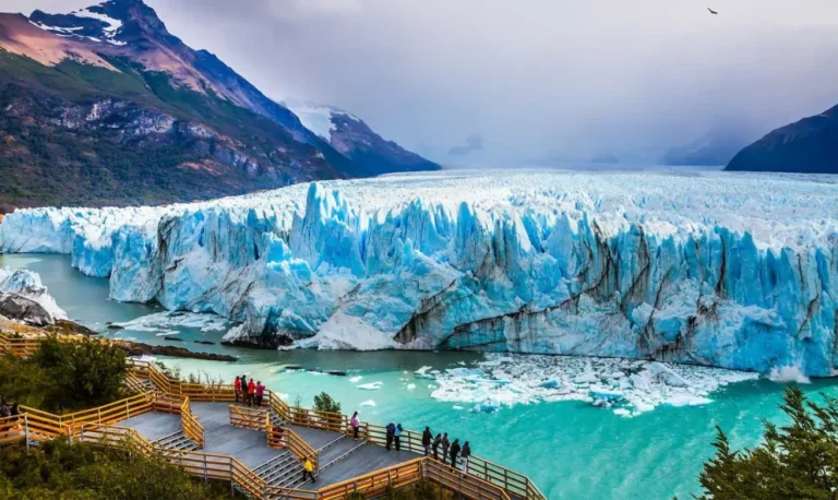 Gigante retroceso en el glaciar Perito Moreno preocupa a especialistas