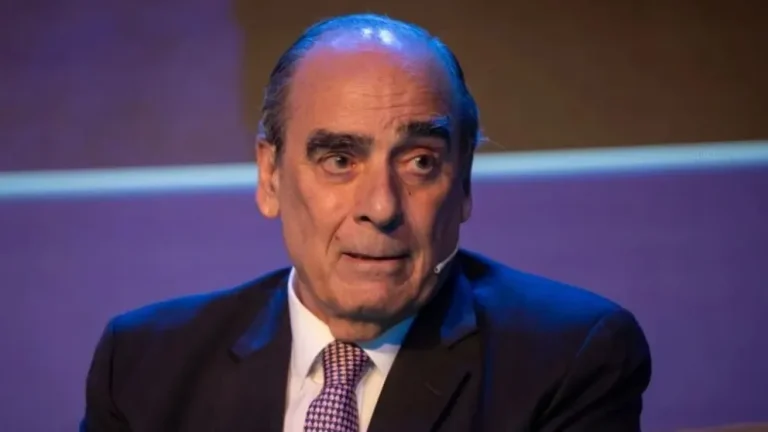 Francos confirmó el veto a leyes aprobadas en el Senado y respondió a críticas