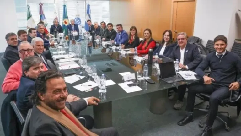 No hubo acuerdo y los gobernadores mantienen firme el proyecto con el que desafían a Milei por más fondos