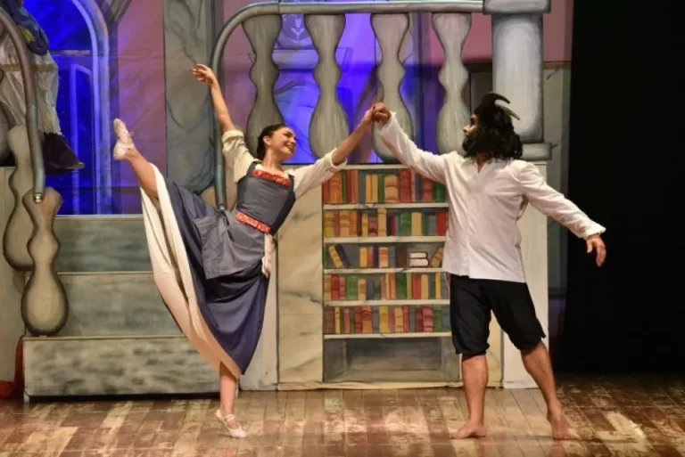 Espectáculos inclusivos y espacios creativos para toda la familia