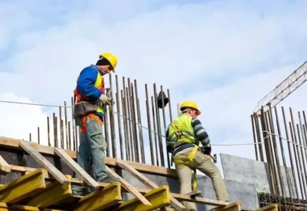 La construcción cayó en mayo por tercera vez en cinco meses del año