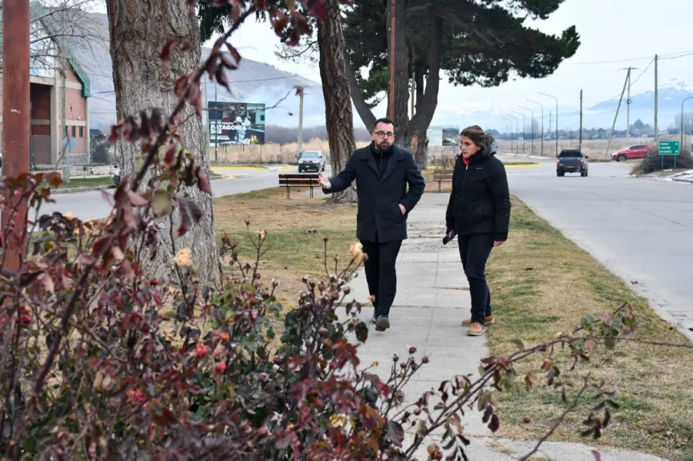 La Municipalidad de Esquel planifica la colocación de nuevo mobiliario para embellecer los espacios públicos