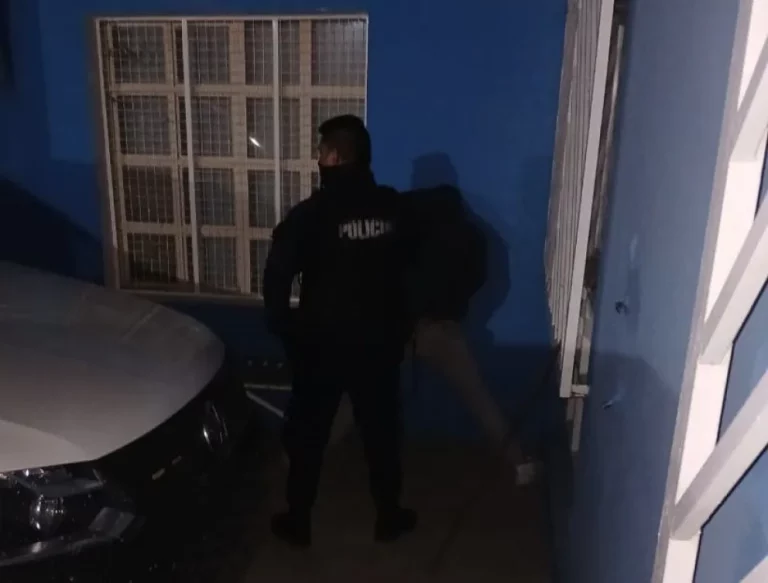 Quisieron robar elementos en el patio del CAPS del San Martín y fueron detenidos