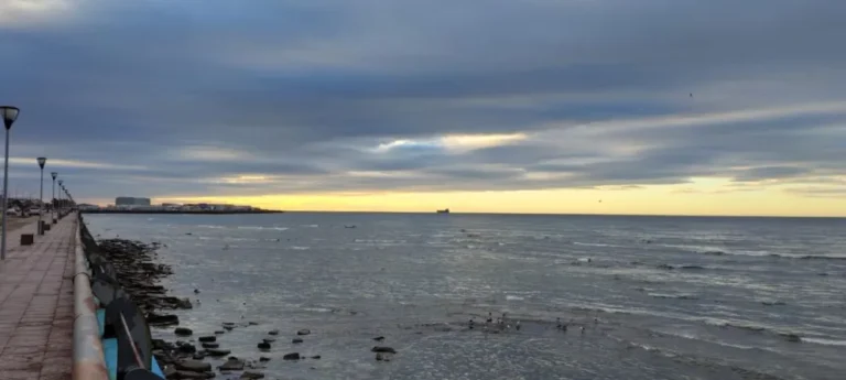 Miércoles nublado en Comodoro: posibles lluvias por la mañana y ráfagas por la tarde