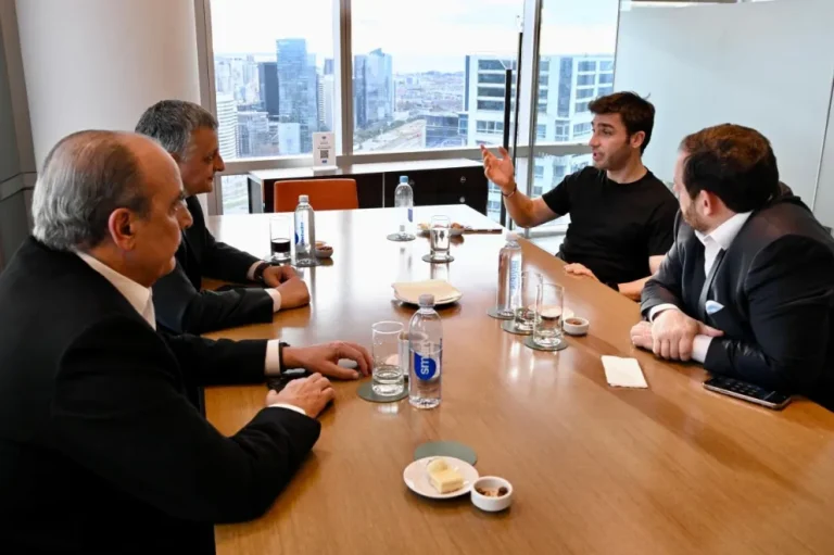 Torres se reunió con Francos y autoridades de YPF y ratificó que Chubut presentará un recurso ante la Corte de Nueva York “para defender el patrimonio de la provincia”