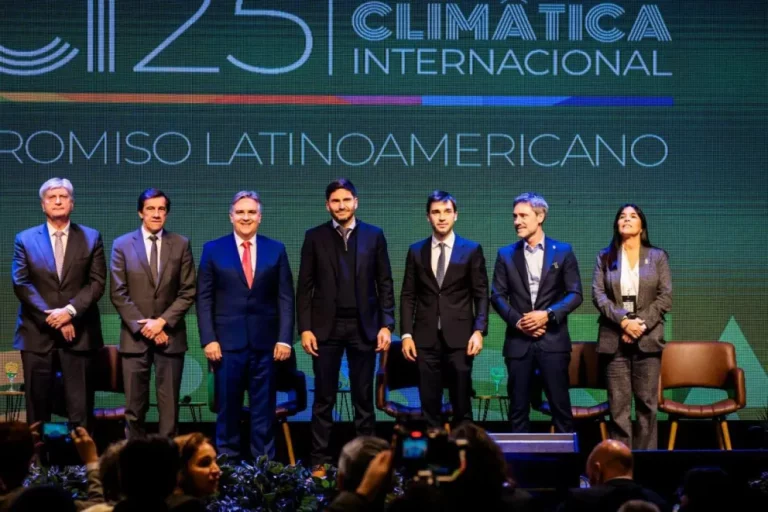 Torres disertó en la primera Conferencia Climática Internacional y llamó a impulsar “una agenda sostenible que apunte al futuro, para crecer como país"