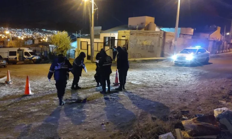 Un joven fue baleado en barrio Moure y permanece internado en estado reservado