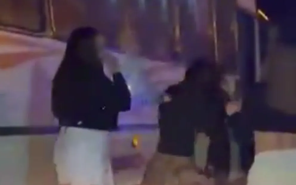 Batalla campal en una disco en Santa Fe: enfrentamiento entre chicas dejó una herida