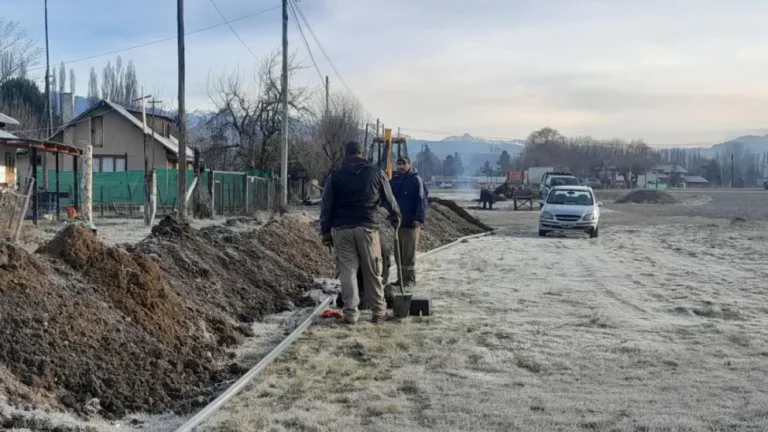 Mejoras en la red de agua en El Hoyo