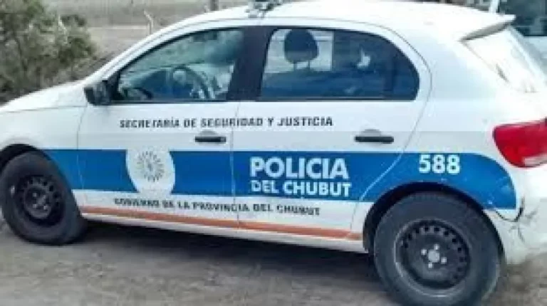 Le robaron a un hombre su camioneta para luego prenderle fuego