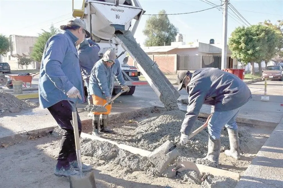 Trelew sostiene el ritmo de obras públicas y privadas y digitaliza su planificación
