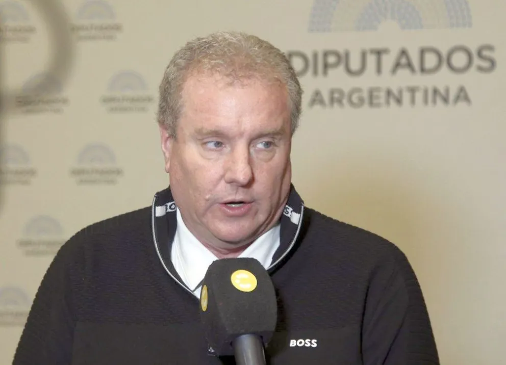 Una ley busca prohibir los tratamientos de cambio de género con fondos públicos