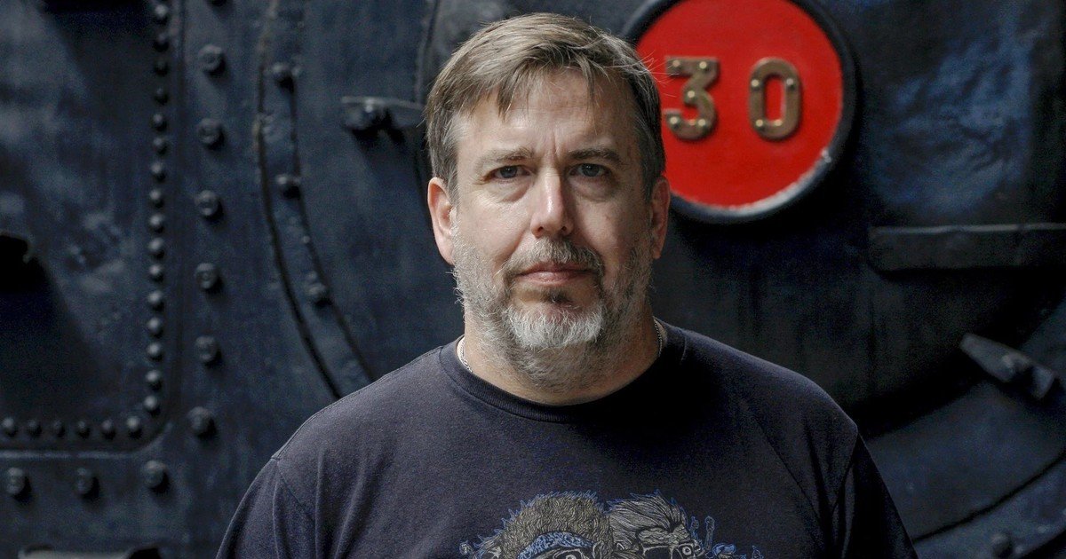 El escritor Loyds desnudó en España los secretos inconfesables de la clase alta argentina