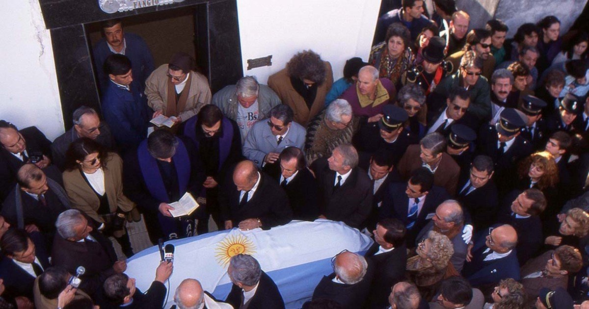 Fangio, a 30 años de su muerte: dónde estaban y qué hacían sus hijos Cacho, Rubén y Juan Carlos aquel 17 de julio de 1995