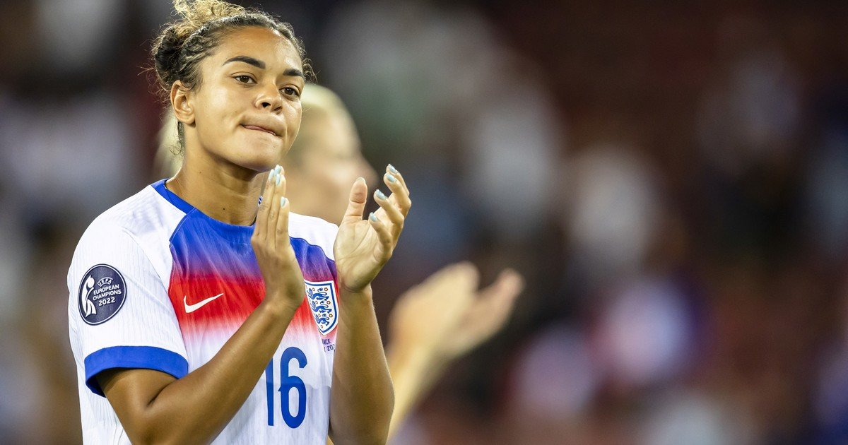 El drama de la futbolista inglesa Jess Carter: denunció "abuso racial" durante la Eurocopa, dio de baja sus redes y la policía investiga el caso