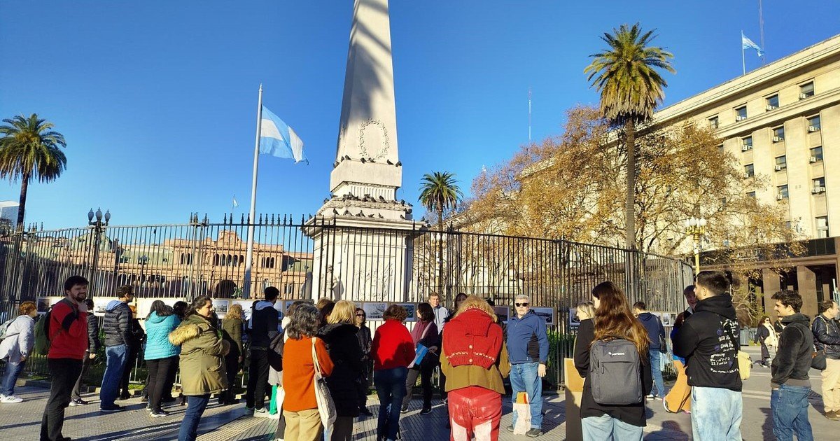 Con una visita guiada la Comisión Nacional de Monumentos denunció que un decreto afecta el patrimonio