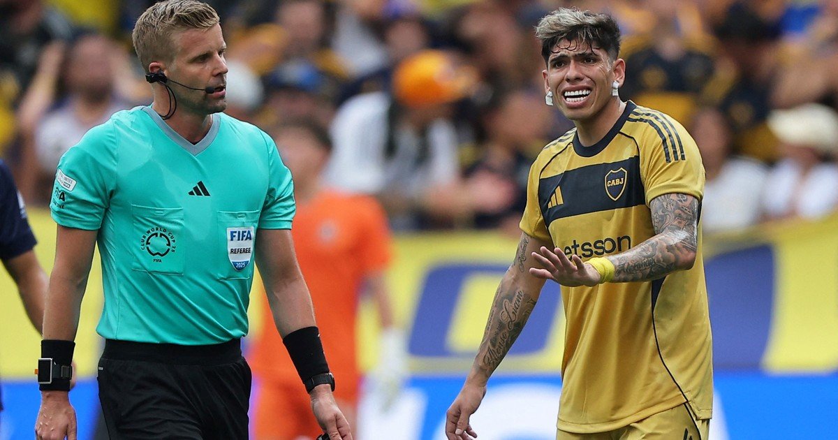 El fuerte descargo del chileno Palacios contra los rumores por su ausencia en Boca: "Nunca llegué en mal estado a entrenar"