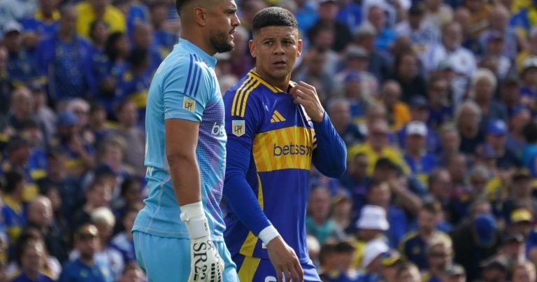 Russo habló de frente con cinco pesos pesados de Boca: con Marcos Rojo a la cabeza, quiénes arrancan de atrás y tienen las puertas abiertas para irse