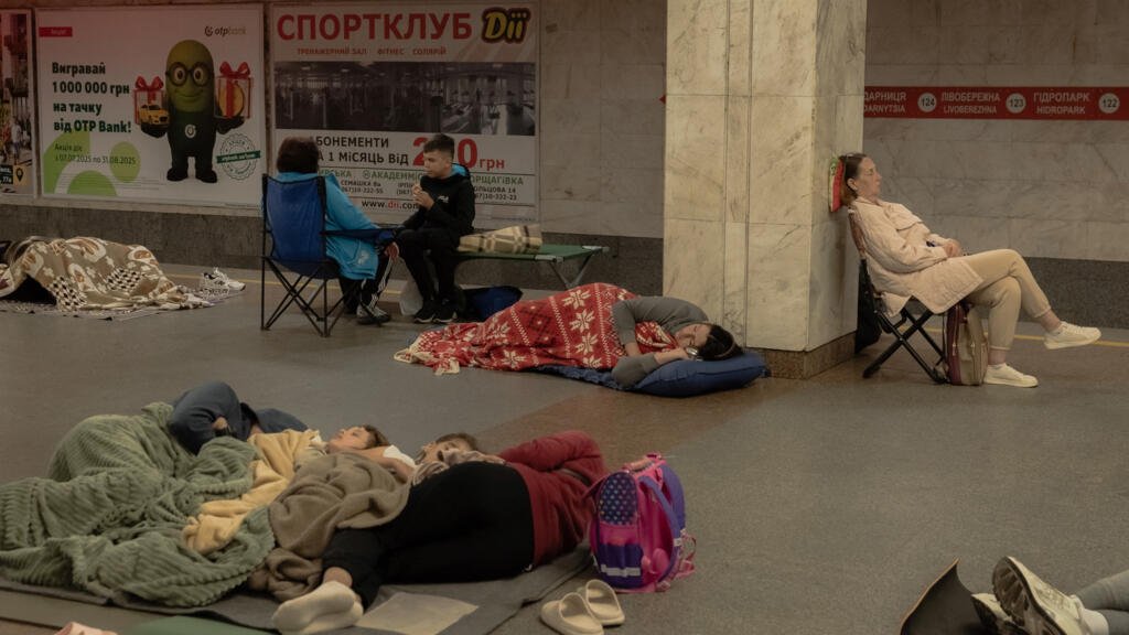 Rusia lanza su mayor ofensiva en semanas contra Ucrania con 574 drones y 40 misiles