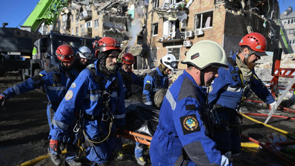 Kiev bajo ataque nocturno: al menos 12 muertos y decenas de heridos por bombardeo ruso