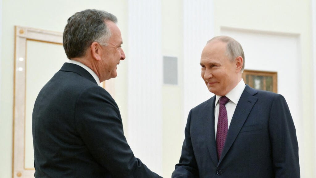 Enviado de Trump se reúne con líderes rusos en Moscú en vísperas de que venza el ultimátum a Putin