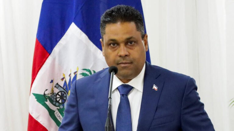Laurent Saint-Cyr, el nuevo líder haitiano en medio de amenazas de pandillas