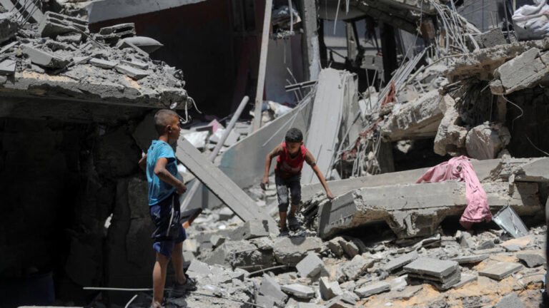 Hamás acusa a Israel de “sacrificar” los rehenes por ocupar Ciudad de Gaza; el plan detona avalancha de rechazos