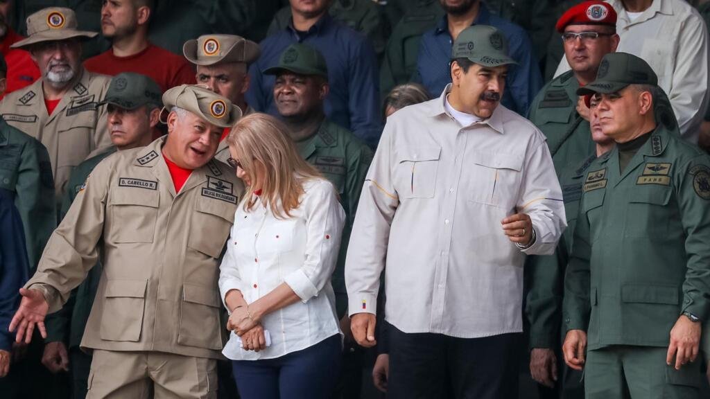 Venezuela anuncia su propio despliegue de buques en el Caribe en medio de la pugna con Trump