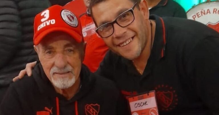 El hincha de Independiente que quedó en terapia intensiva tras sufrir una caída en el viaje a Rosario sigue grave pero hubo algunos signos alentadores