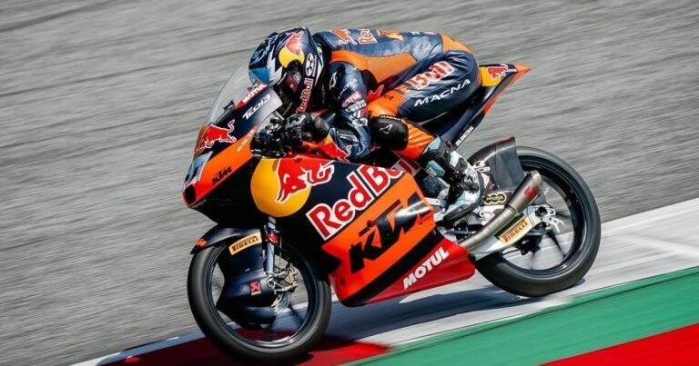 Moto3: Valentín Perrone acarició su primera victoria en el GP de Austria pero un inoportuno toque lo relegó al séptimo puesto