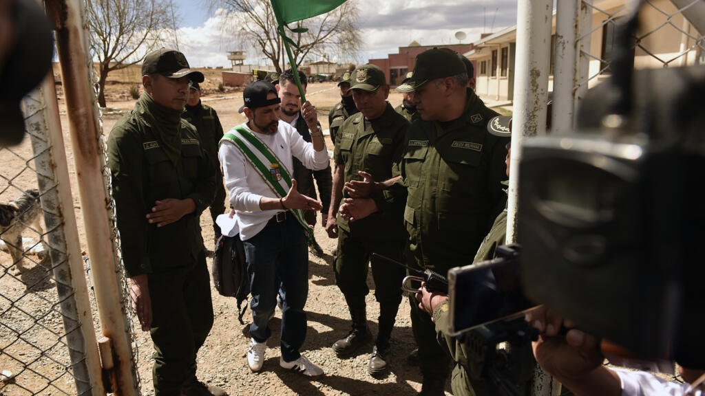 Bolivia: el líder opositor Luis Fernando Camacho es excarcelado tras la primera vuelta presidencial