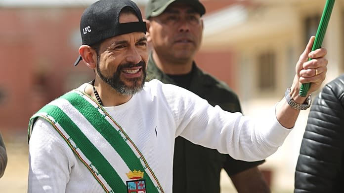 Luis Fernando Camacho sale de prisión en Bolivia tras casi 3 años y queda bajo arresto domiciliario