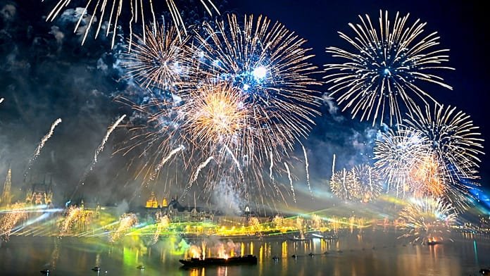 NO COMMENT: Hungría organiza los mayores fuegos artificiales de Europa en su fiesta nacional