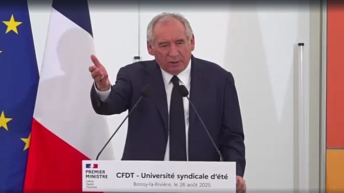 Voto de confianza en Francia: Bayrou plantea optar entre el "caos" y la "responsabilidad"
