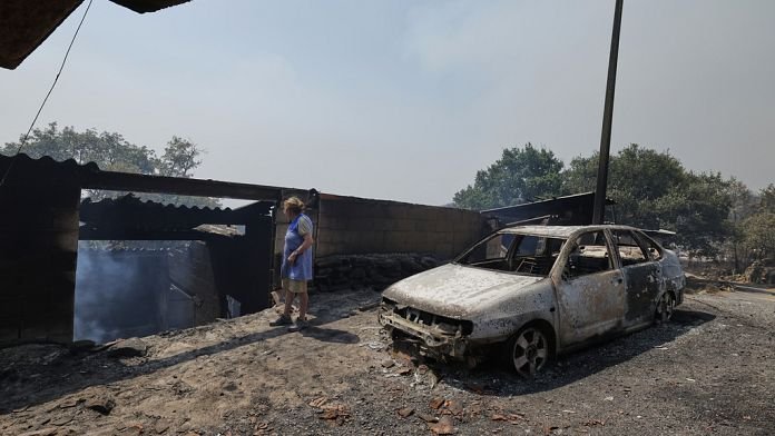 Miles de desplazados en Grecia, España y Portugal por los incendios forestales