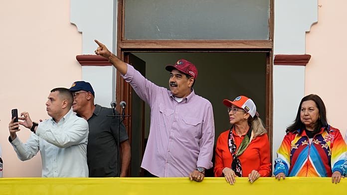 Liberan a 13 activistas detenidos en la crisis poselectoral en Venezuela