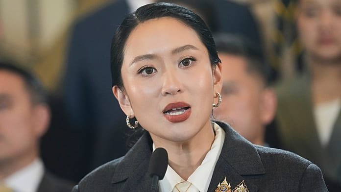 Un tribunal tailandés destituye a la primera ministra por una llamada comprometedora con un líder camboyano