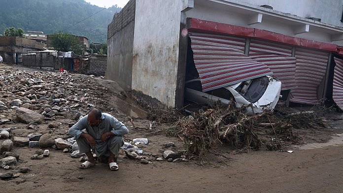 Más de 300 muertos por las inundaciones en Pakistán y Cachemira india