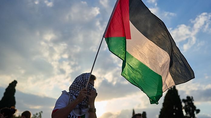 NO COMMENT: Los manifestantes en Atenas piden el fin de la guerra en Gaza