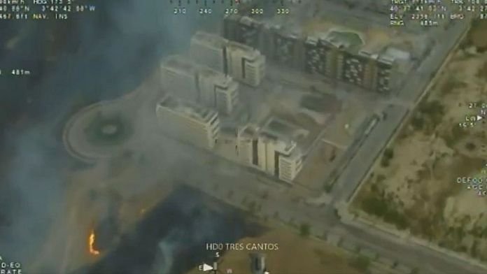 VÍDEO: El fuego desata la alerta en Madrid, las llamas se acercan a viviendas de Tres Cantos