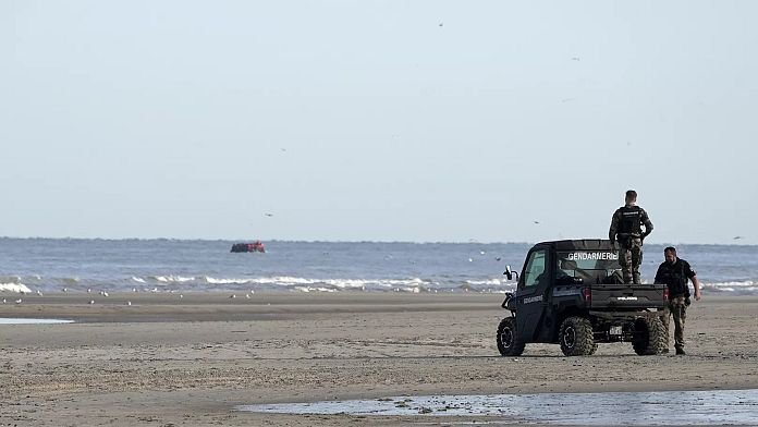 Las fuerzas fronterizas británicas practican las primeras detenciones tras el acuerdo con Francia: "un inmigrante entra, otro sale"
