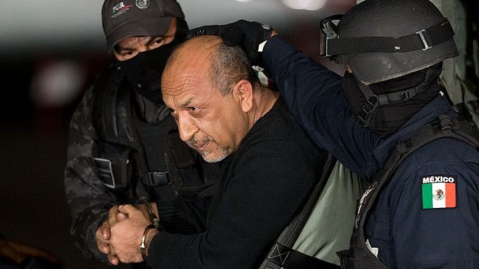 México extradita a EE.UU. a 26 miembros de un cártel en un acuerdo con la Administración Trump