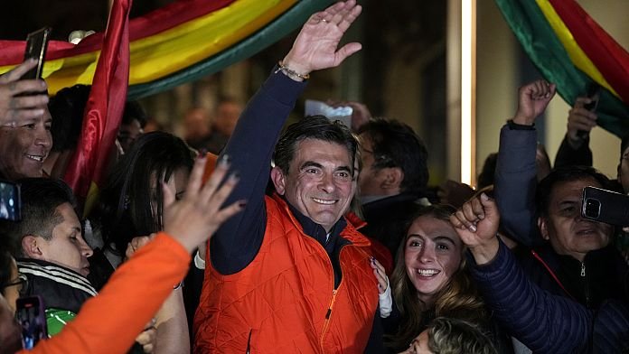 Bolivia gira a la derecha: el candidato centrista y el expresidente Quiroga se enfrentarán en segunda vuelta