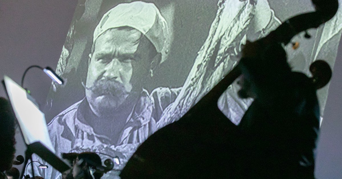 Paradojas: Un film legendario del cine comunista fue celebrado en el Palacio Libertad