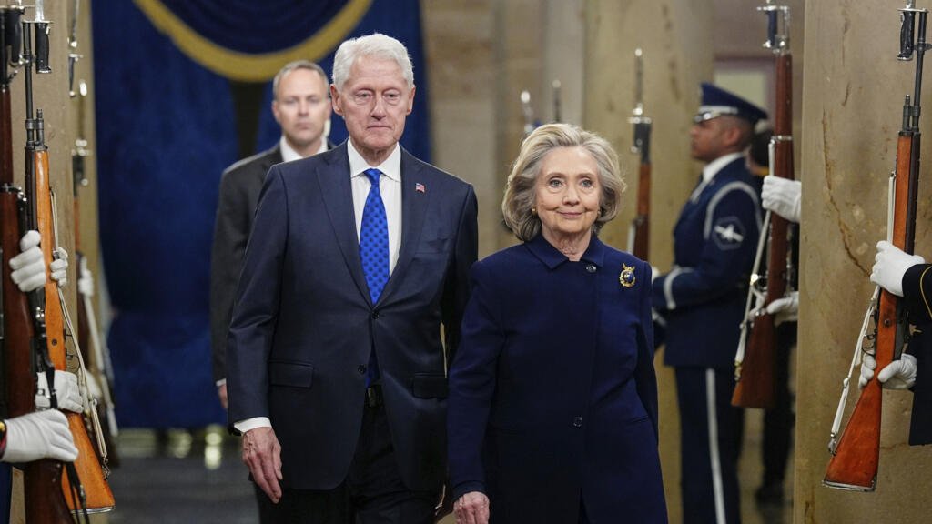 ¿Por qué el Congreso citó a Bill y Hillary Clinton a declarar por el caso Epstein?
